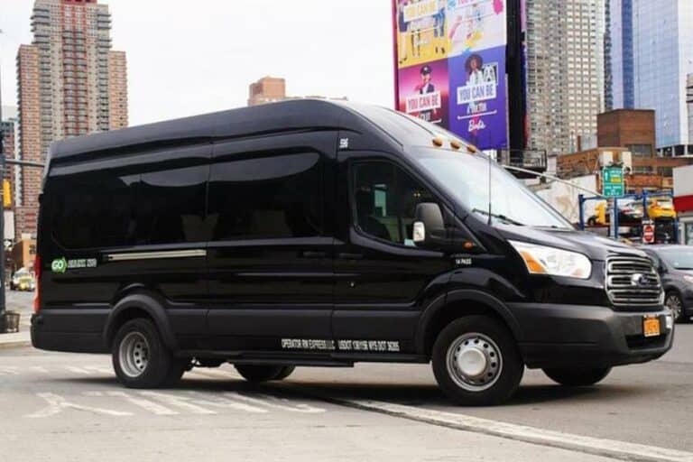 Top 5 Reasons to Book a Private Van for Your Next Group Trip