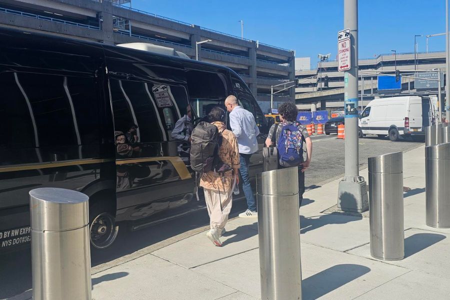 JFK-people-in-van
